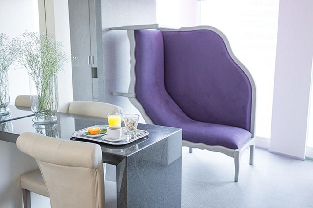 Suites Contempo Città del Messico Esterno foto The "L" shaped chair