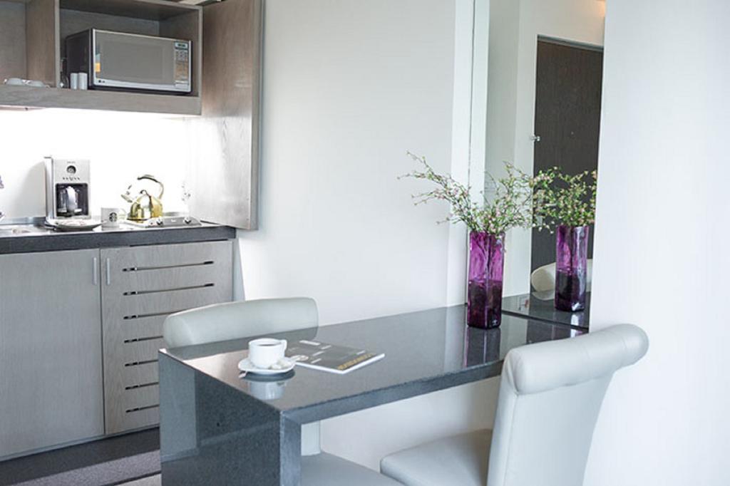 Suites Contempo Città del Messico Esterno foto Kitchenette